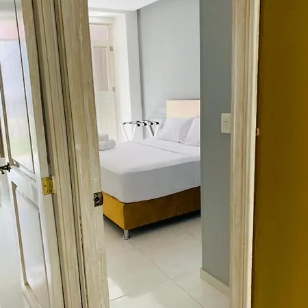 Gallery Hotel 3*