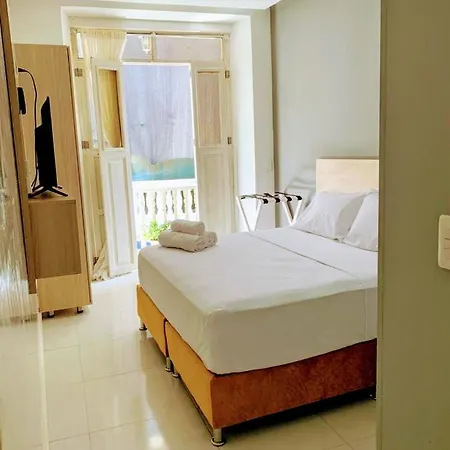 Gallery Hotel