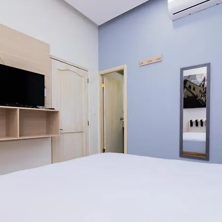 Gallery Hotel 3*